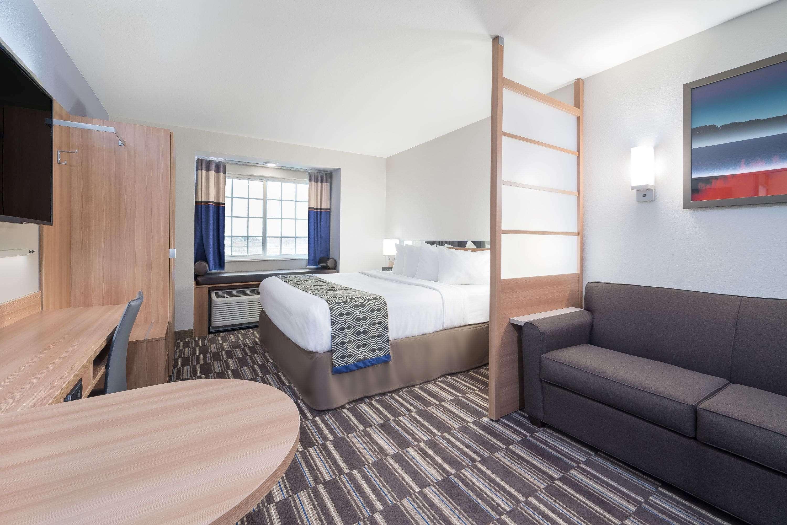 Microtel Inn & Suites By Wyndham Moorhead Fargo Area Exterior foto